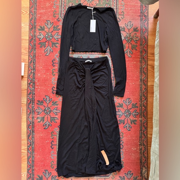 Reformation Crescent Two Piece in Black Size Small NWT - Picture 6 of 12